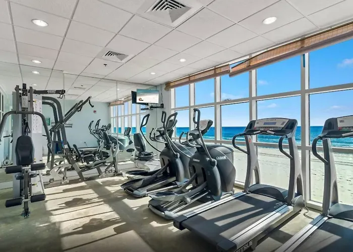 Apartment Crystal Shores West 1103